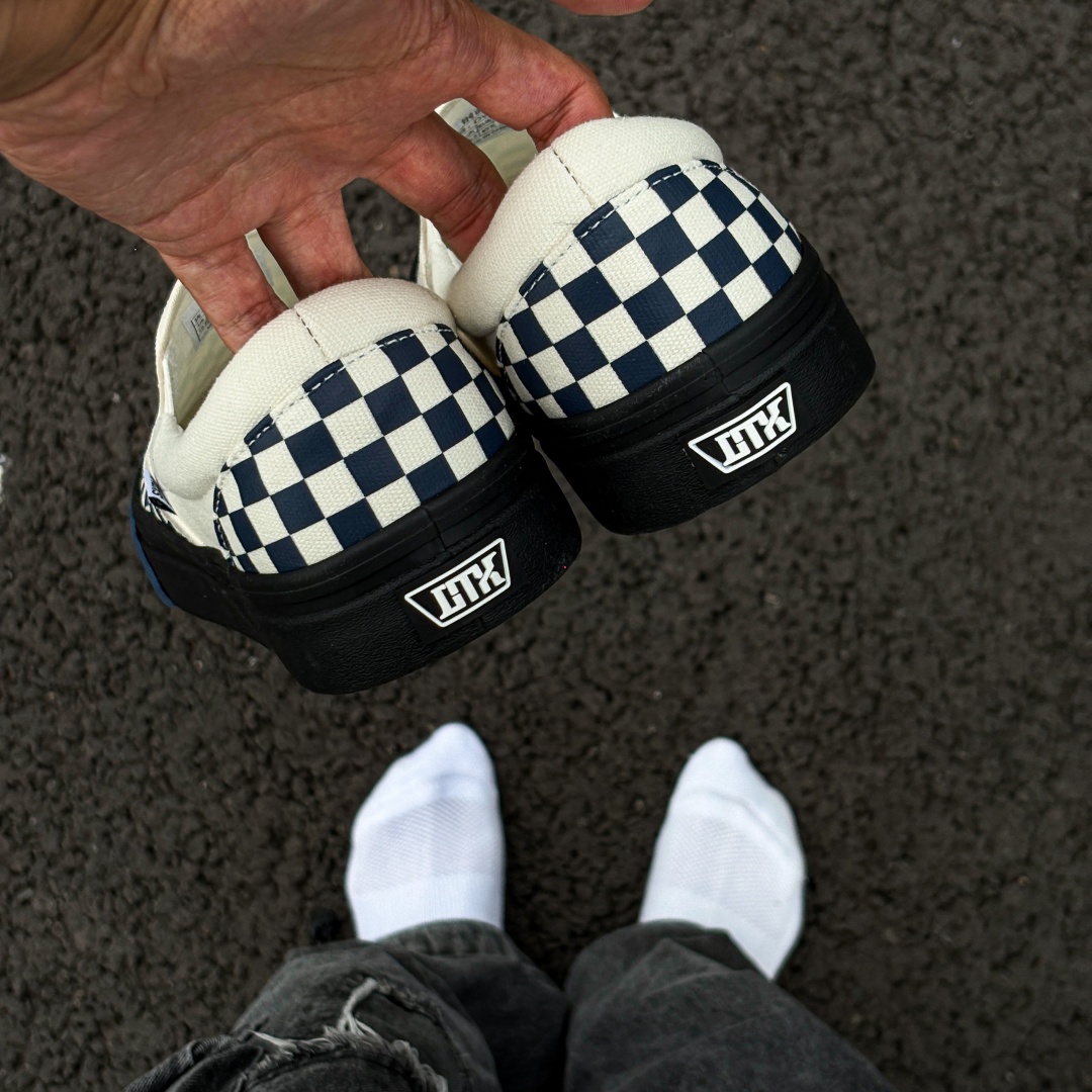 Сине-белые слипоны в клетку, ч – обзор и цена Adidas Shoes Superstar